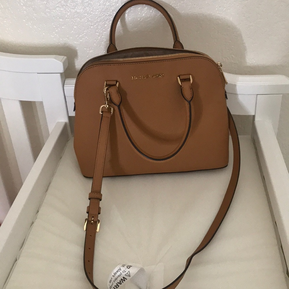 NWOT michael kors dome saffiano satchel